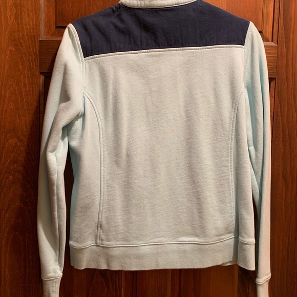 Vineyard Vines - Women’s Shep Shirt. Size M - Picture 4 of 4